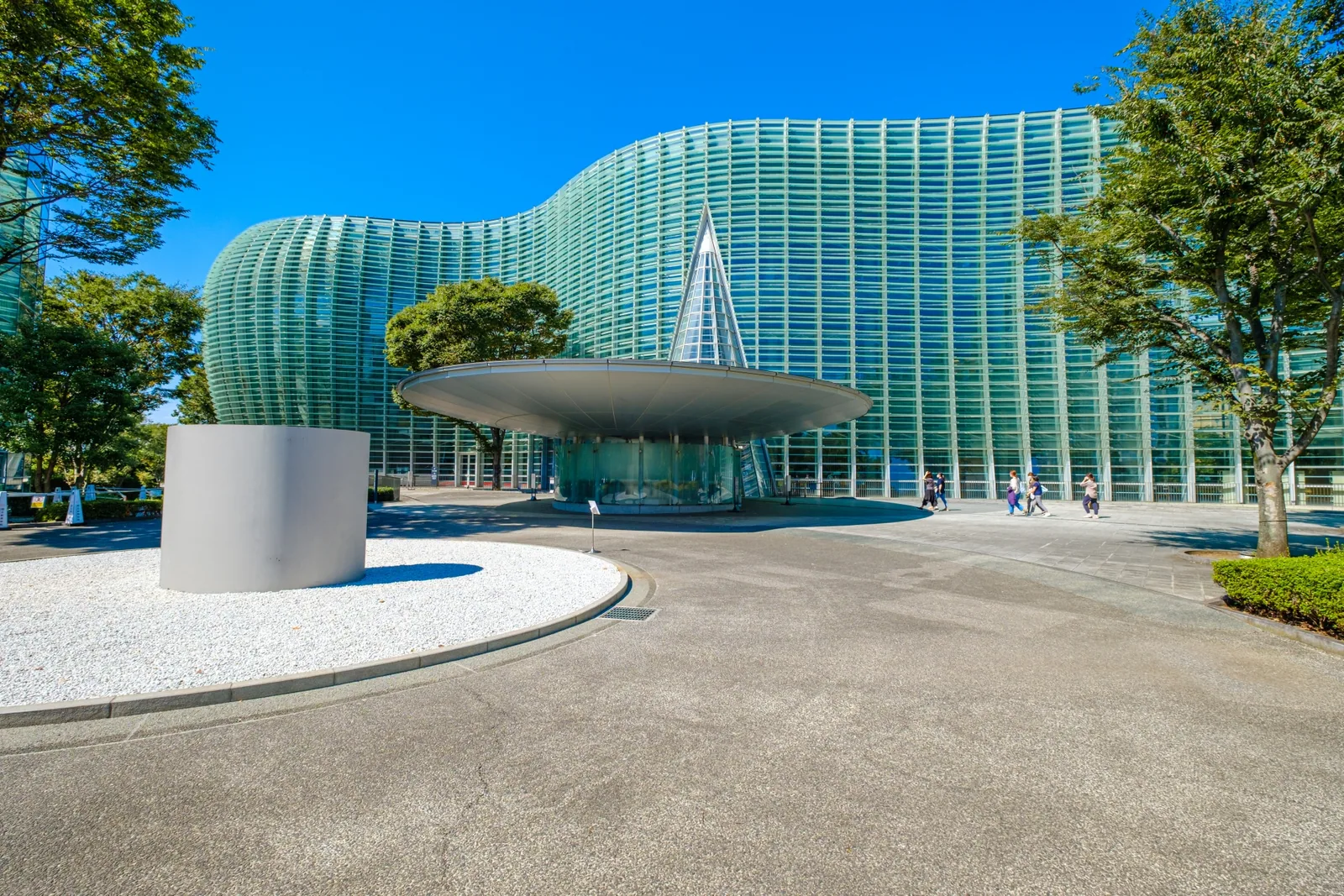 国立新美術館