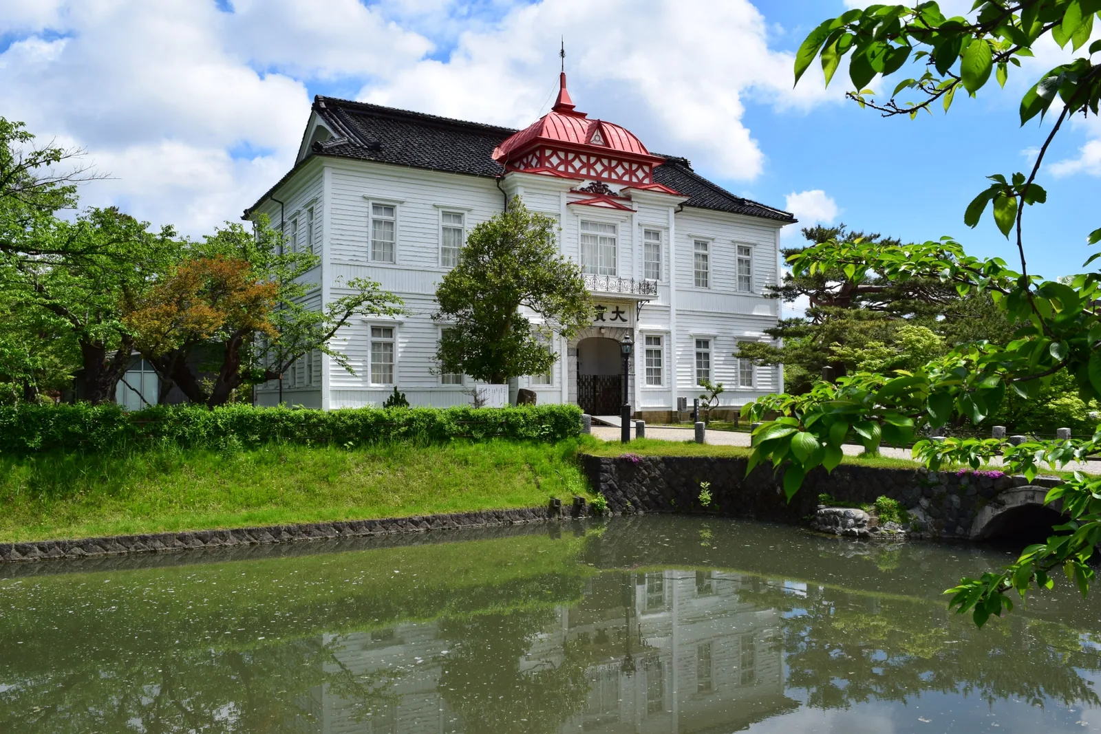 鶴岡公園(鶴ヶ岡城址)