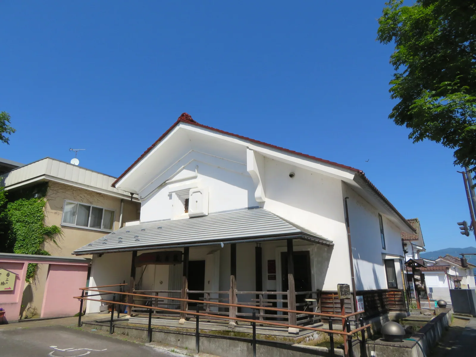 喜多方蔵座敷美術館