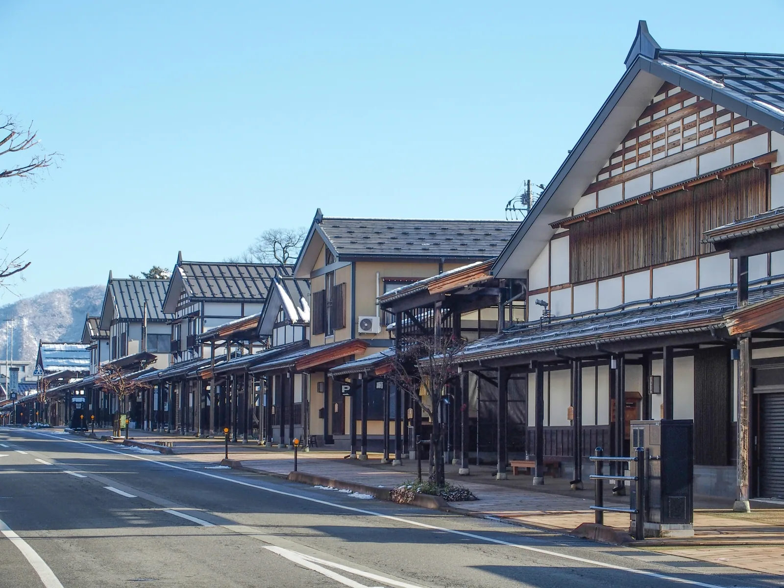 三国街道塩沢宿牧之通り