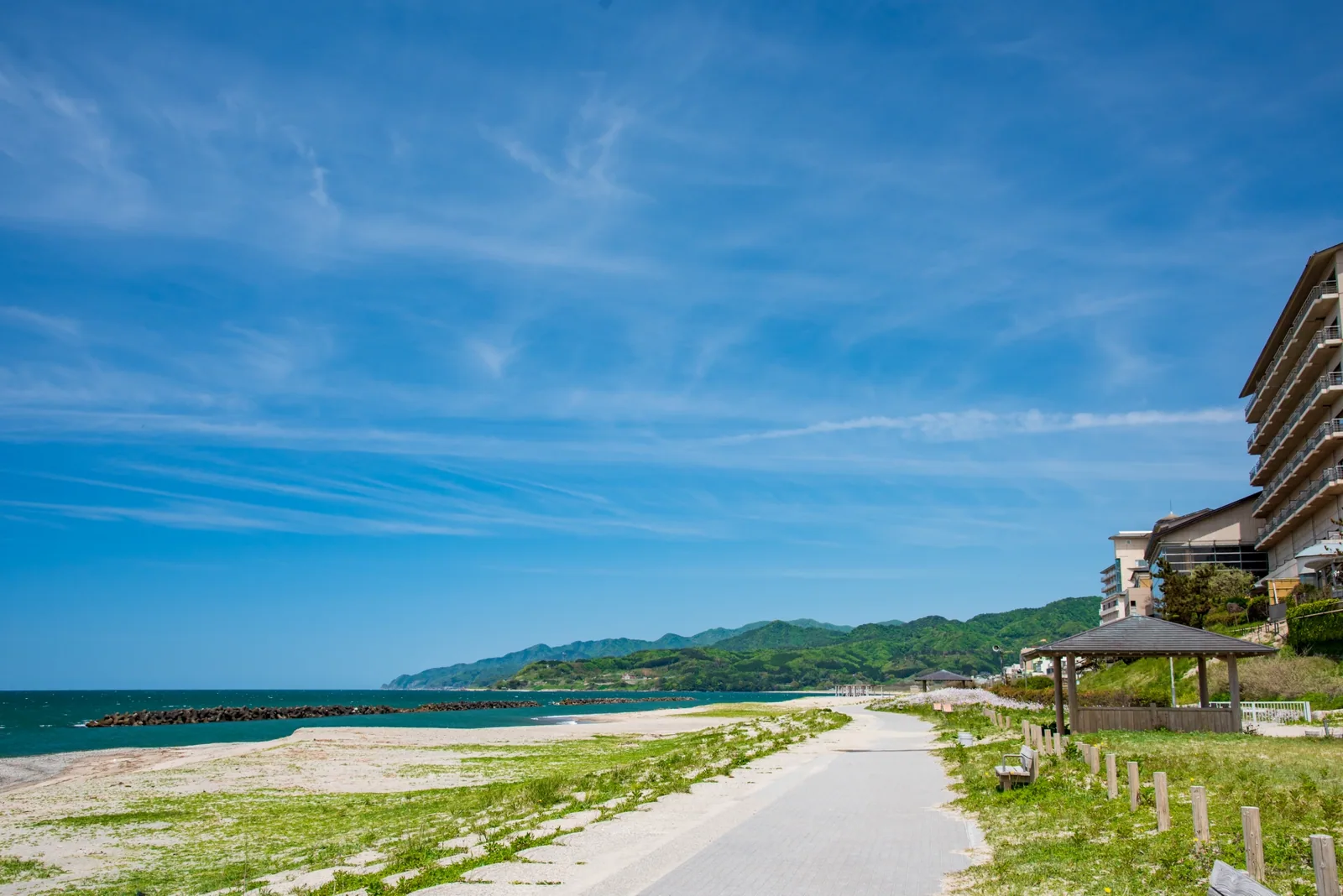 瀬波温泉海水浴場