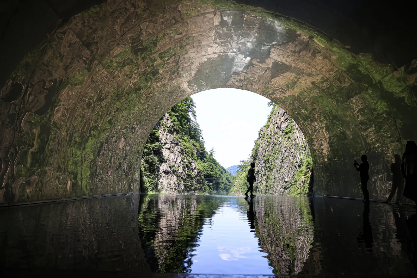 清津峡渓谷トンネル