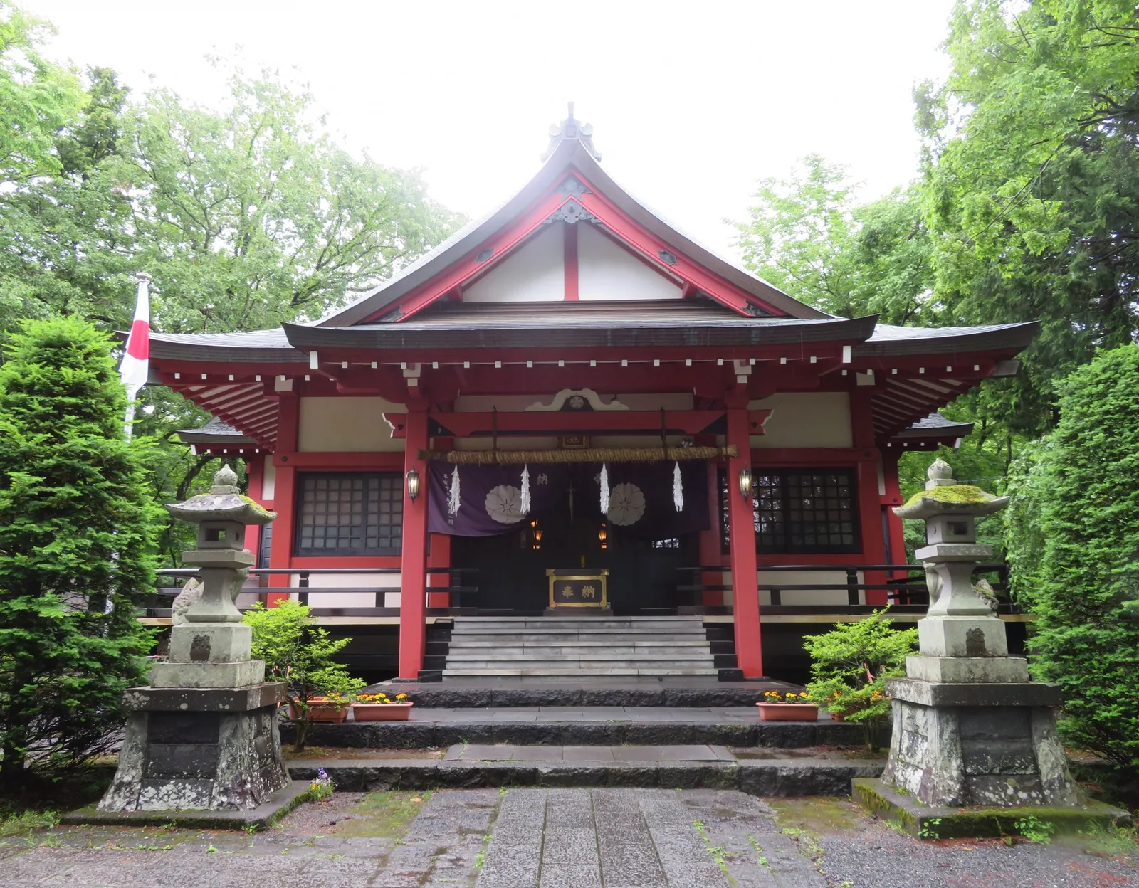 山中諏訪神社