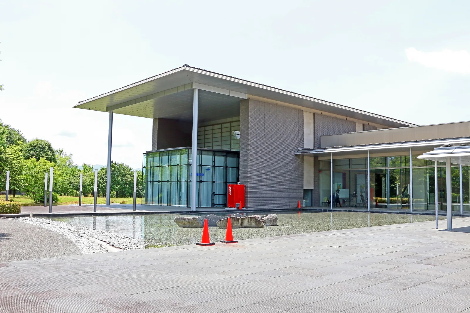山梨県立博物館