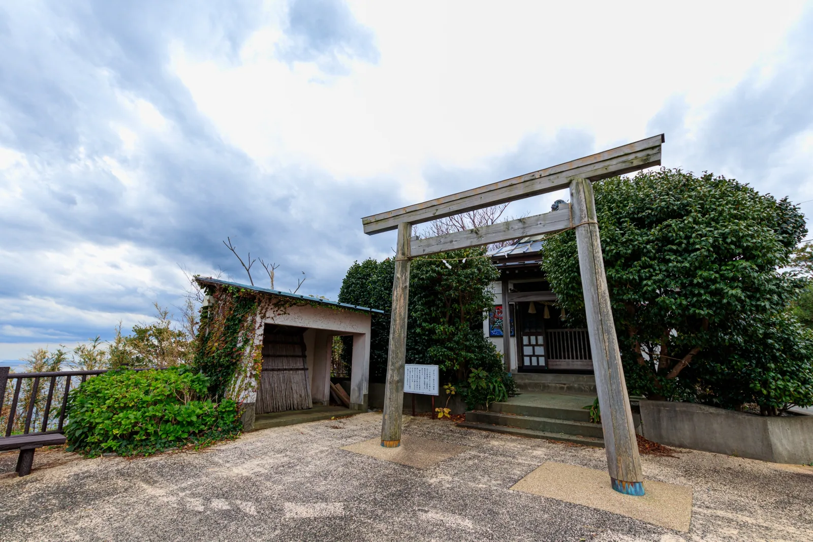 どんつく神社