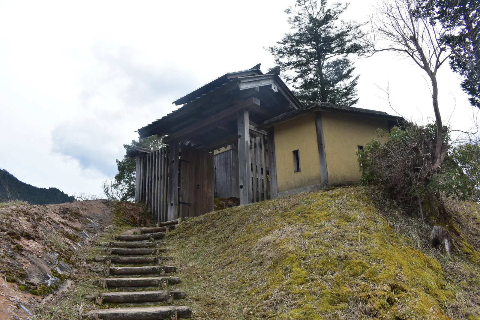 高根城跡