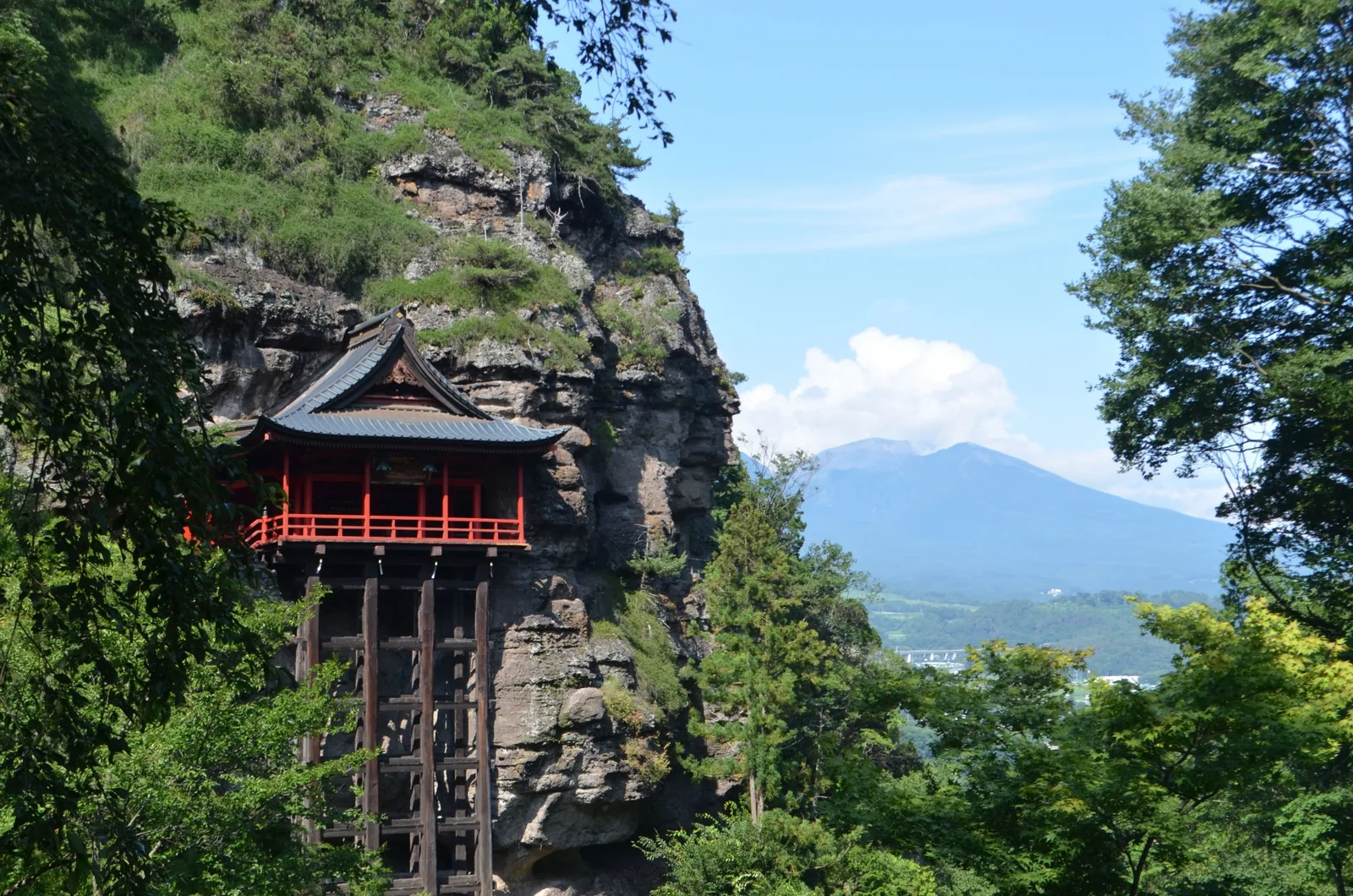 釈尊寺(布引観音)
