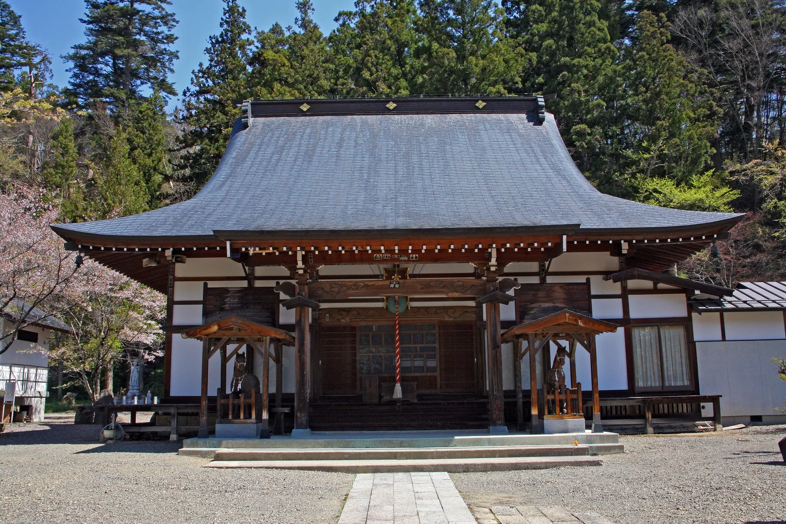 富蔵山 岩殿寺