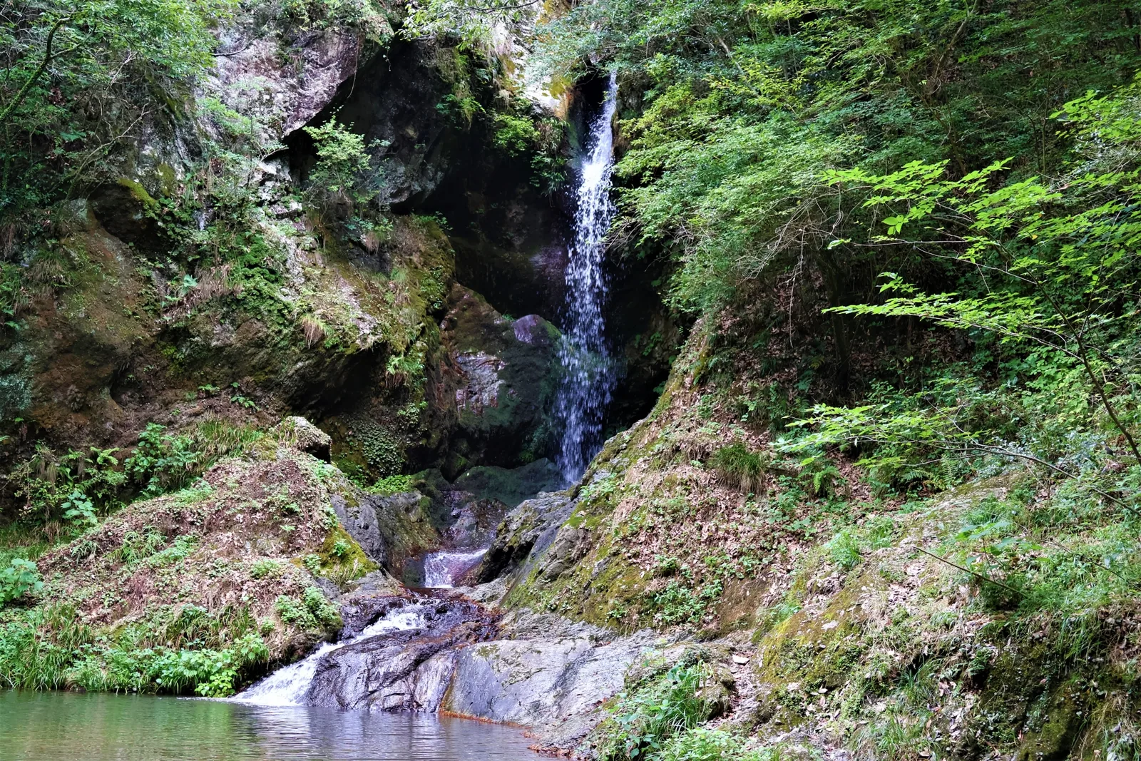 虹の滝