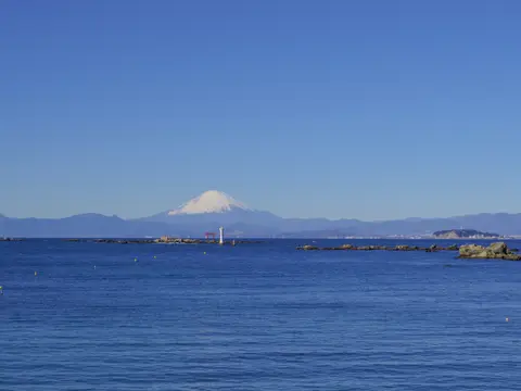 葉山灯台（裕次郎灯台）