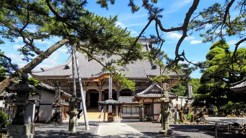 小湊山 誕生寺