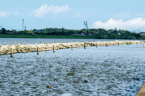 外浪逆浦