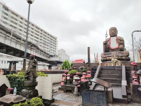首切り地蔵(小塚原刑場跡)