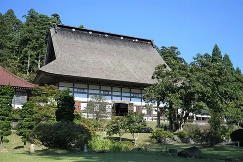 大梅拈華山 圓通 正法寺