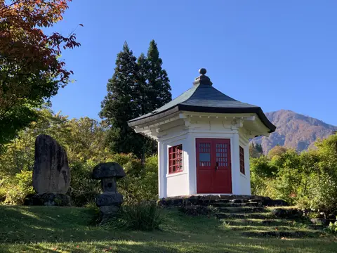 岡倉天心六角堂