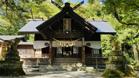 春日山神社