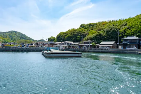 白石島（岡山県笠岡市）