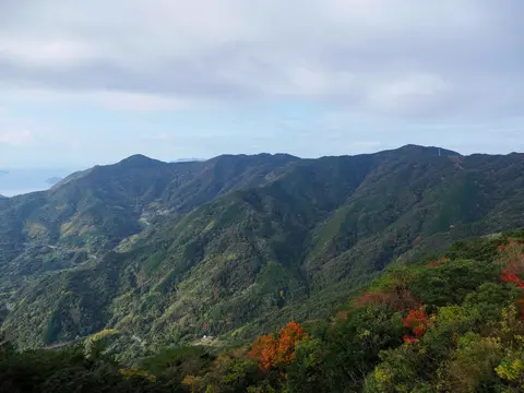 源明山