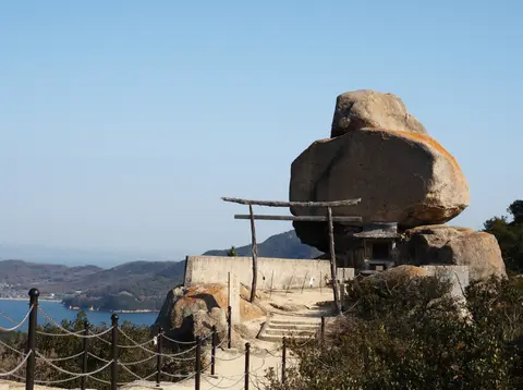 重岩