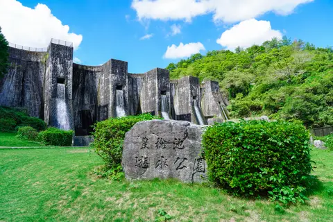 豊稔池堰堤
