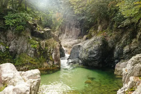 鈍川渓谷