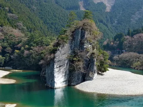 御三戸嶽