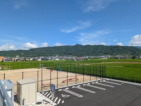 谷上山