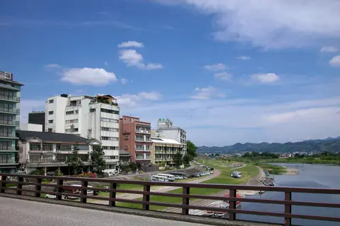 原鶴温泉