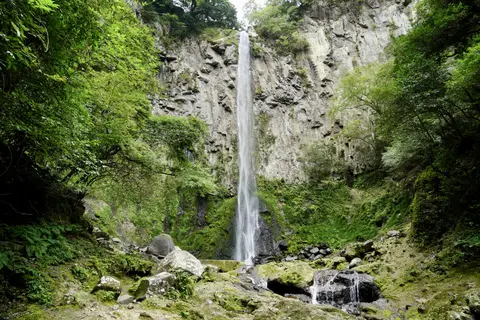 東椎屋の滝