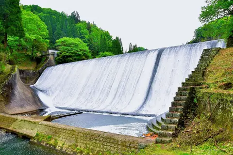 白水溜池堰堤（白水ダム）